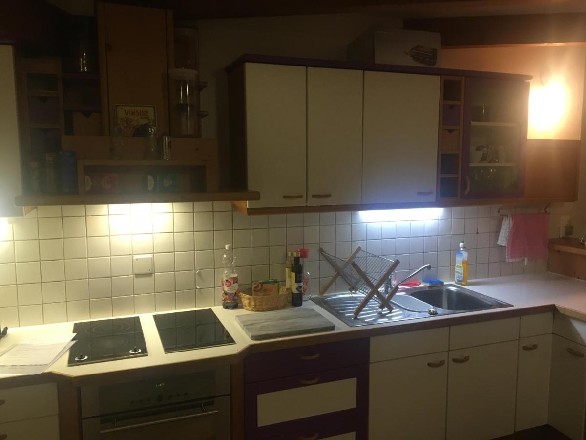 Charmante Maison Villageoise 5 Personnes Happyday Neuchatel Saint-Blaise Exterior photo